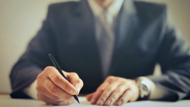 immigration lawyer