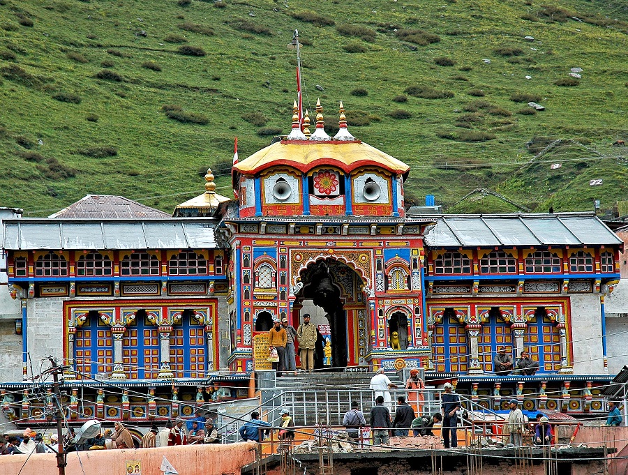 badrinath temple - chardham Yatra